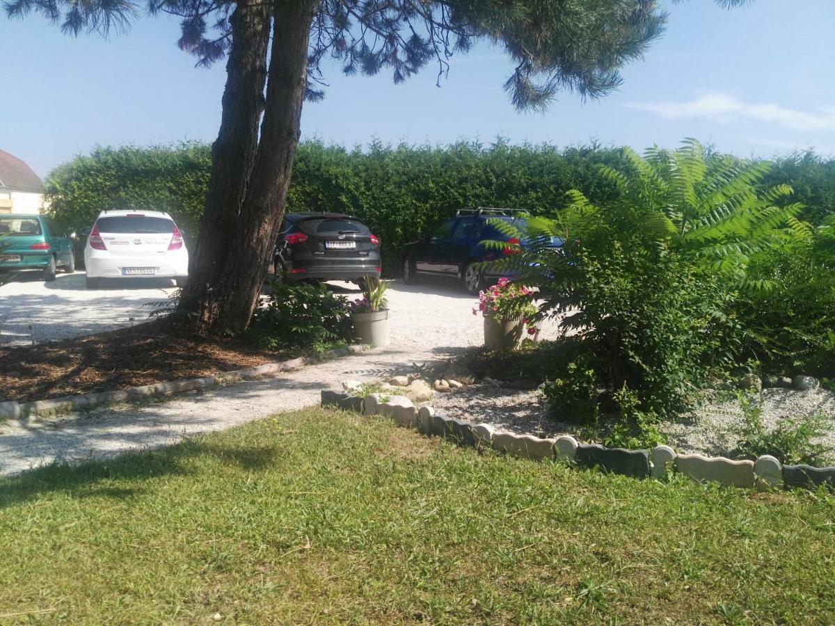 Pension Villa Louise Sankt Kanzian am Klopeiner See ภายนอก รูปภาพ